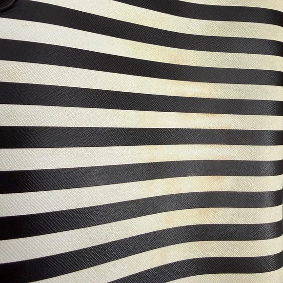 Black and White Striped Handbag Henri Bendel - Picture 13 of 14